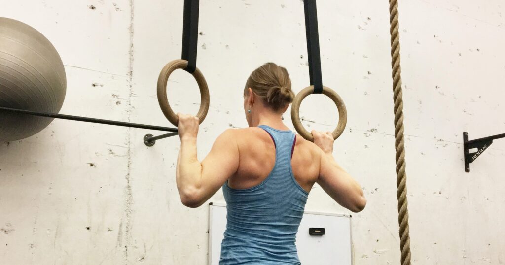 Gimnastičke karike. Zauzimaju minimalan prostor za vežbe snage.