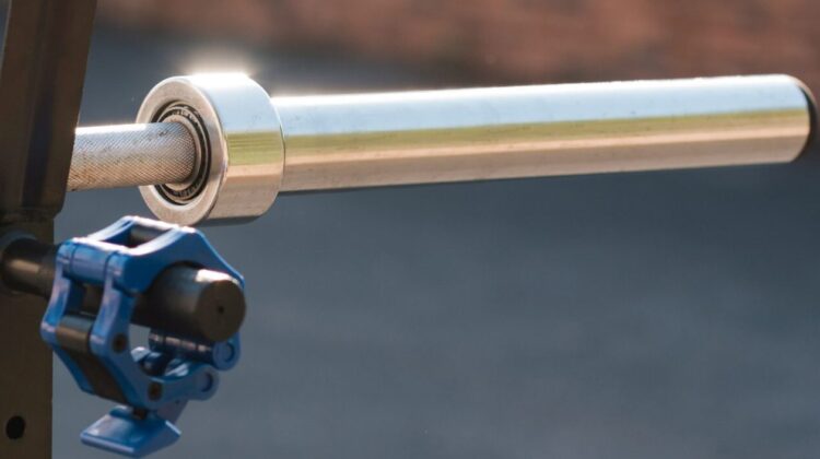 Olimpijska šipka - oprema za kućnu teretanu