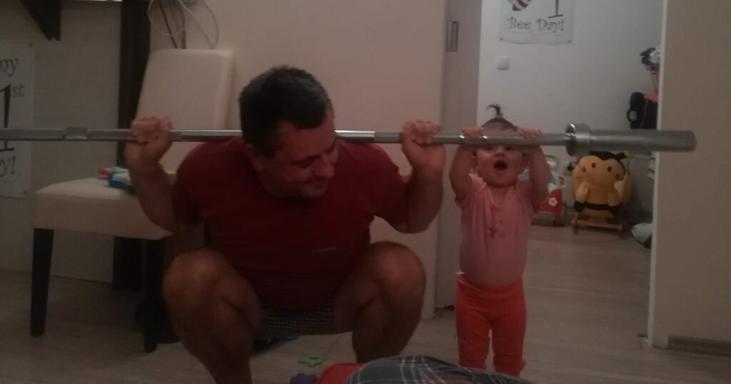 Čučanj je osnovni ljudski pokret