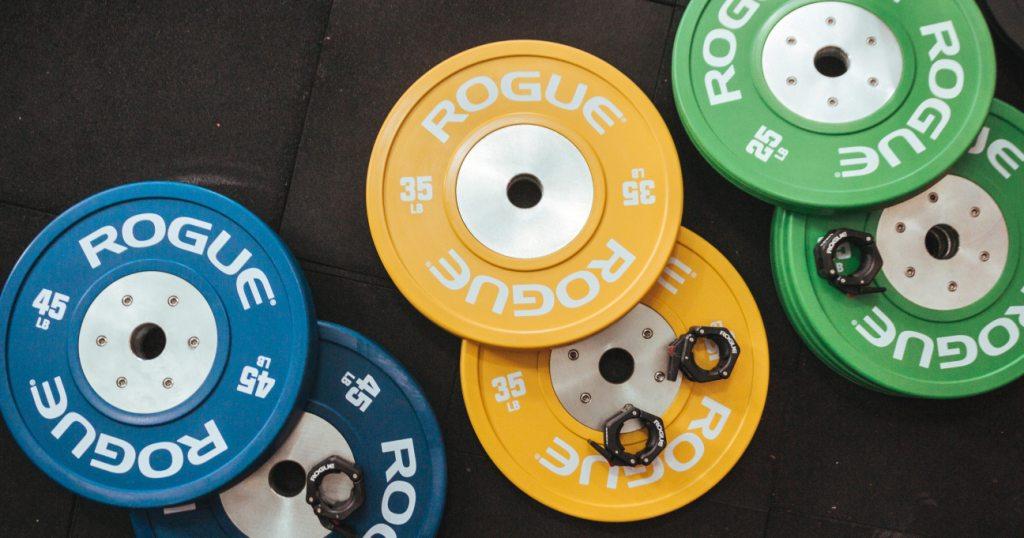 Bumper ploče sa sendvič cilindrom. Vidljivi su vijci.