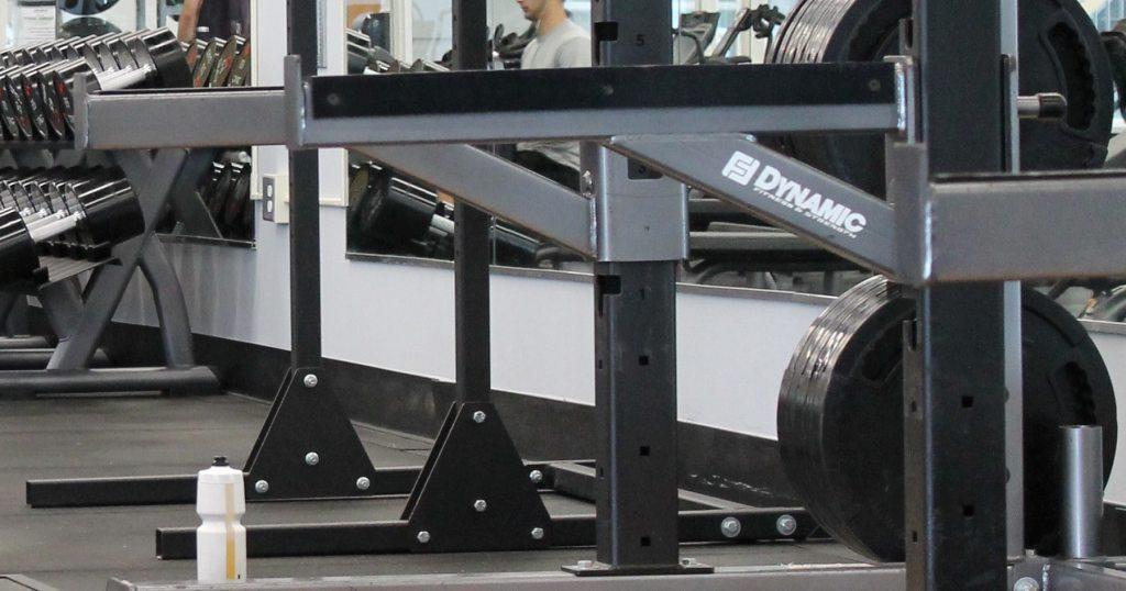 Konzole na kavezu za čučnjeve