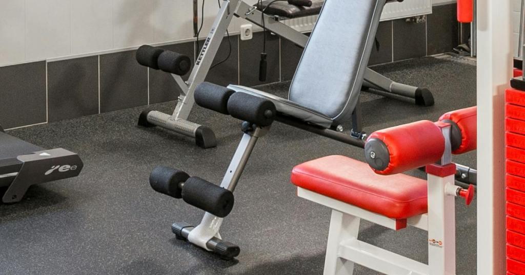 Dodatak za trbušnjake klupe za vežbanje