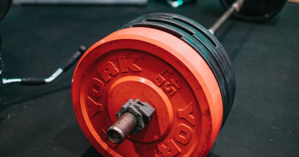 Mešanje bumper ploče i metalnih tegova